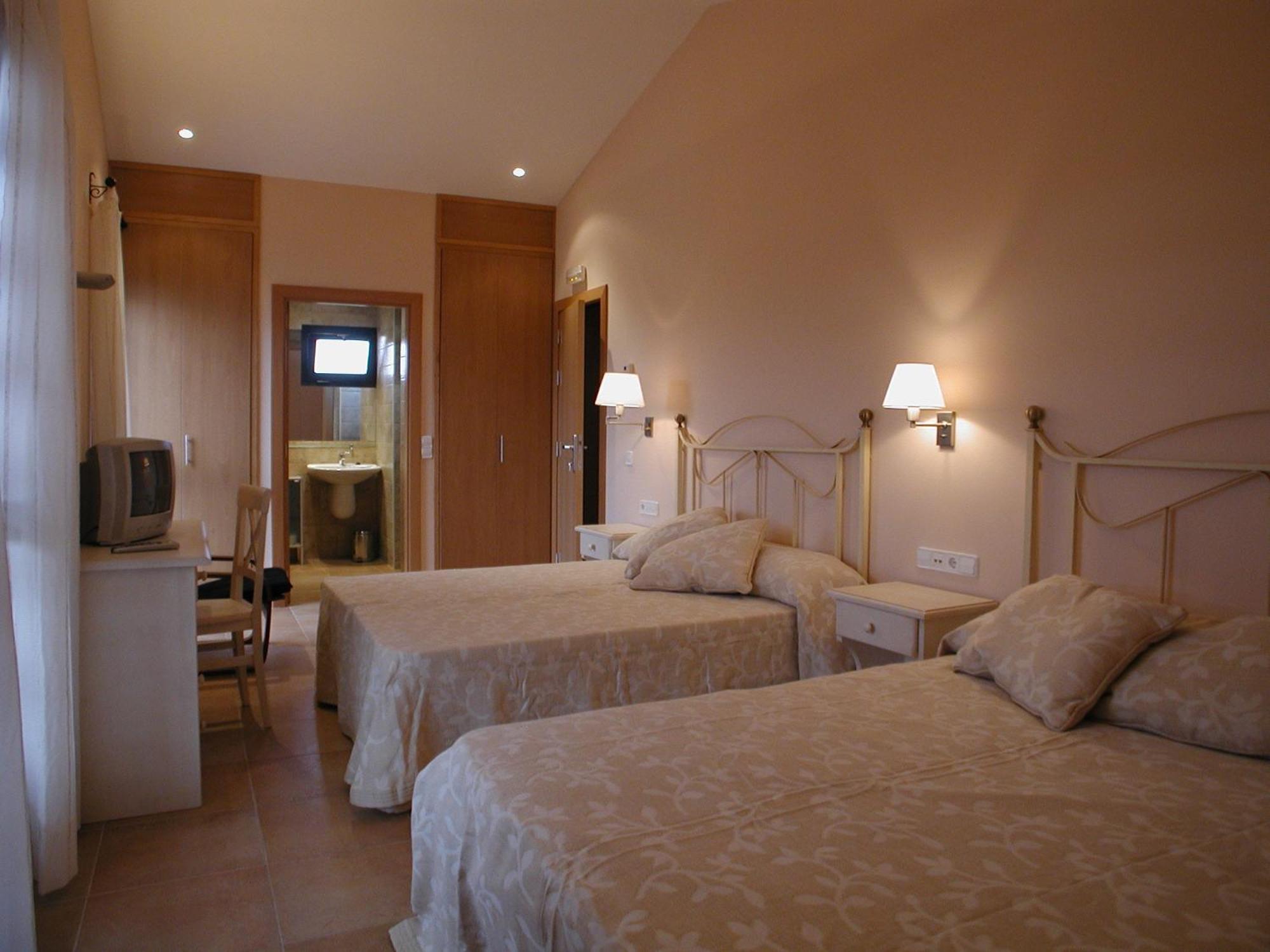 Hotel Era Conte بييرج الغرفة الصورة